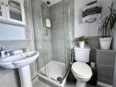 En-Suite Shower